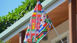  flaga z flagami z całego świata